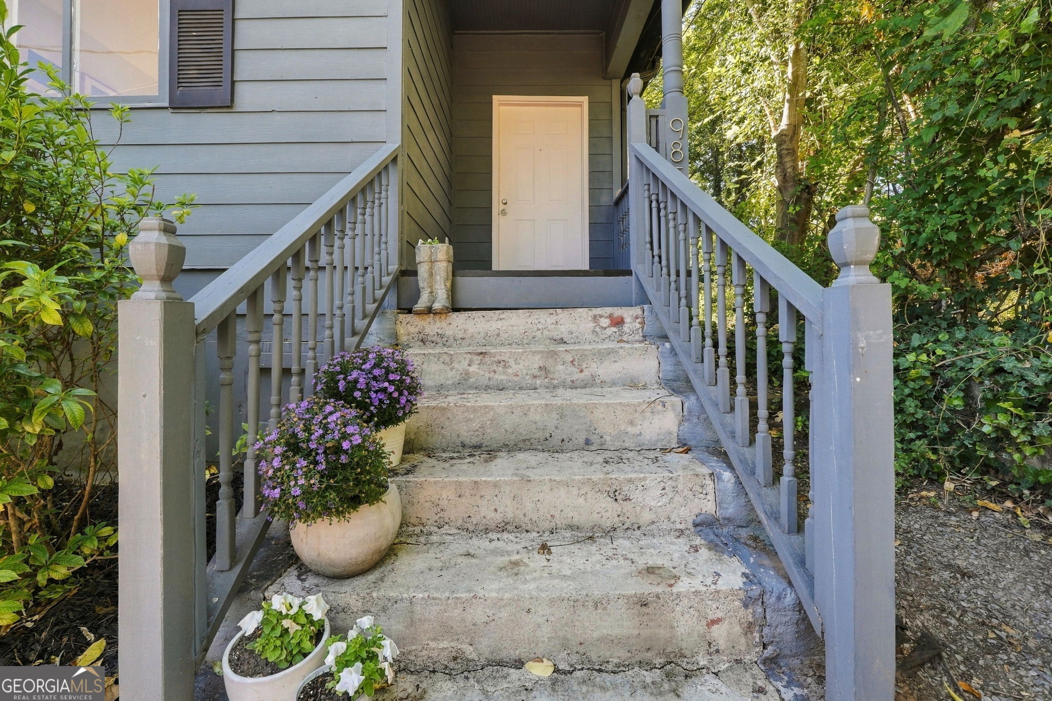 985 Martin ST SE