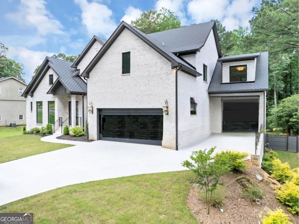 3562 Clubland DR