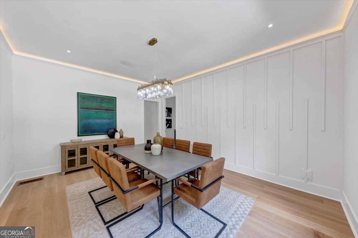 3562 Clubland DR