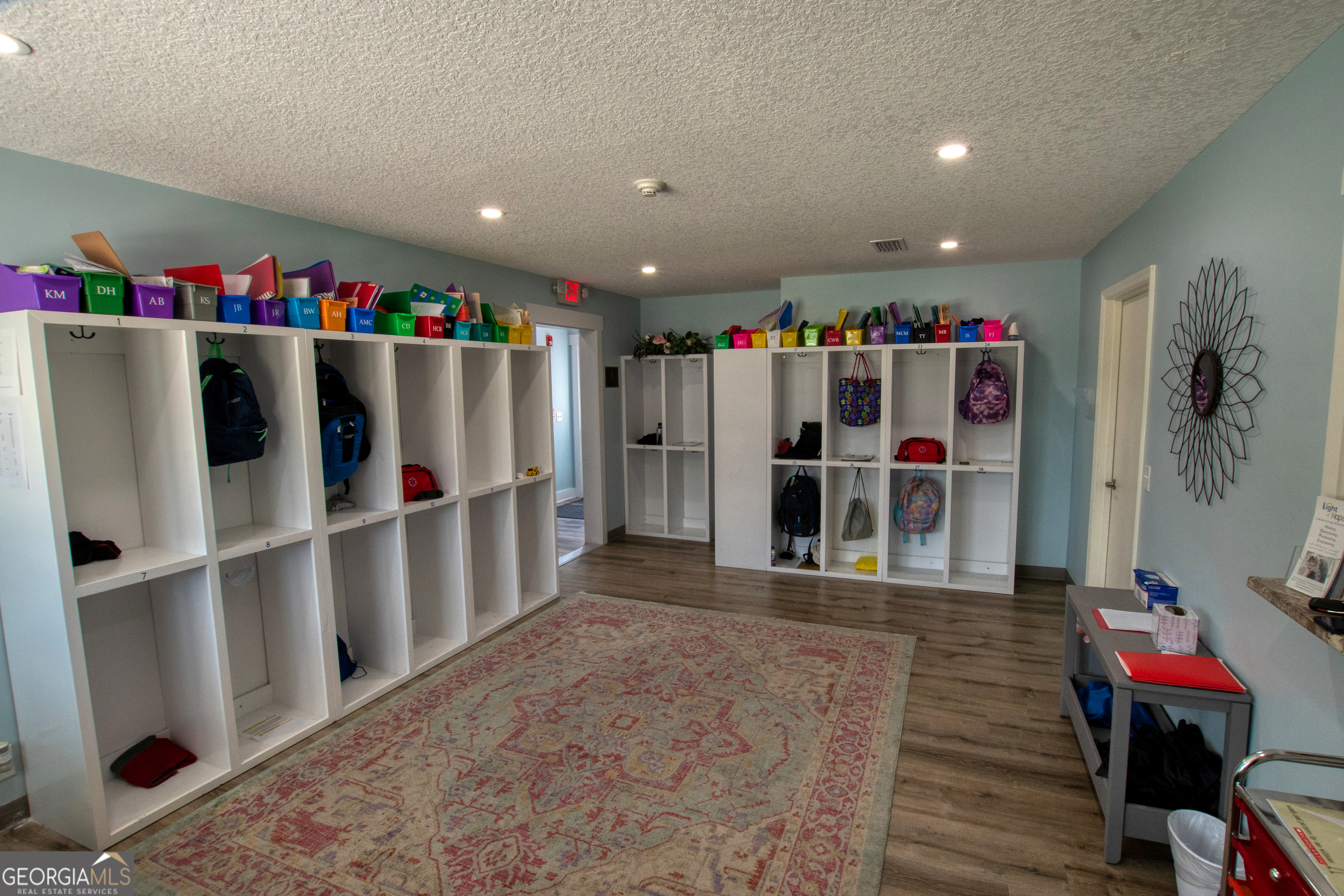2300 Parkwood DR