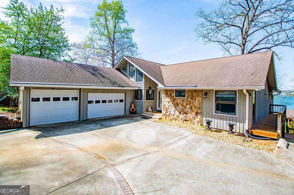 10101 Woodberry CT