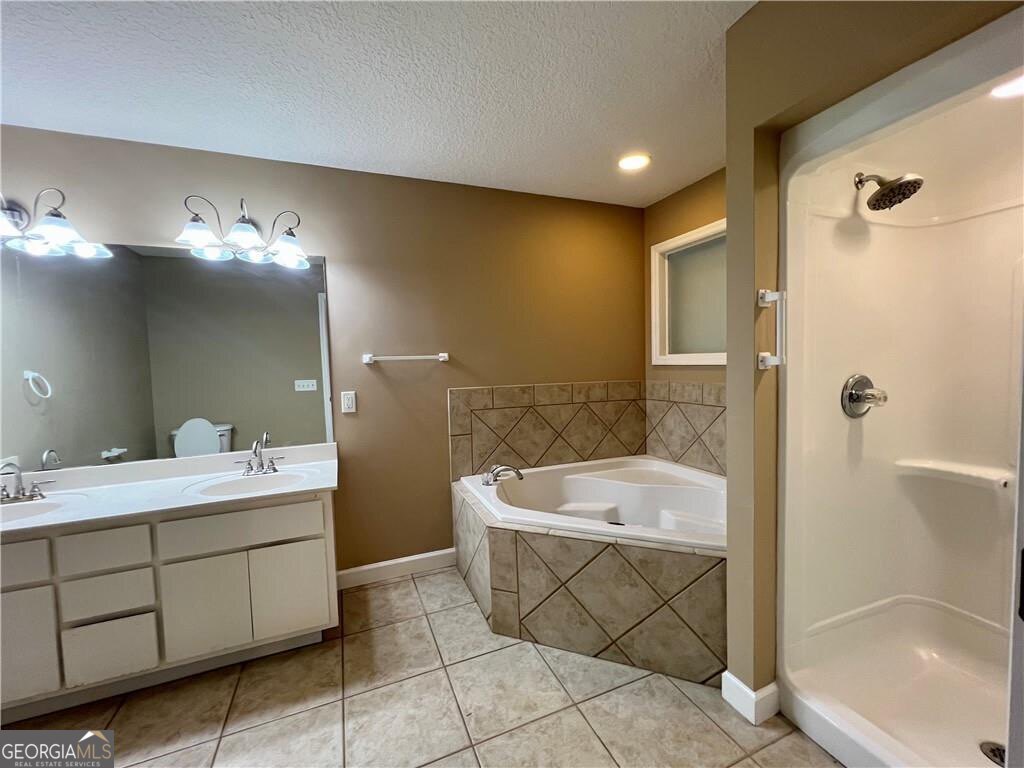 Brunswick, Georgia 31520, United States, 6 Bedrooms Bedrooms, ,4 BathroomsBathrooms,Residential,Active,86887