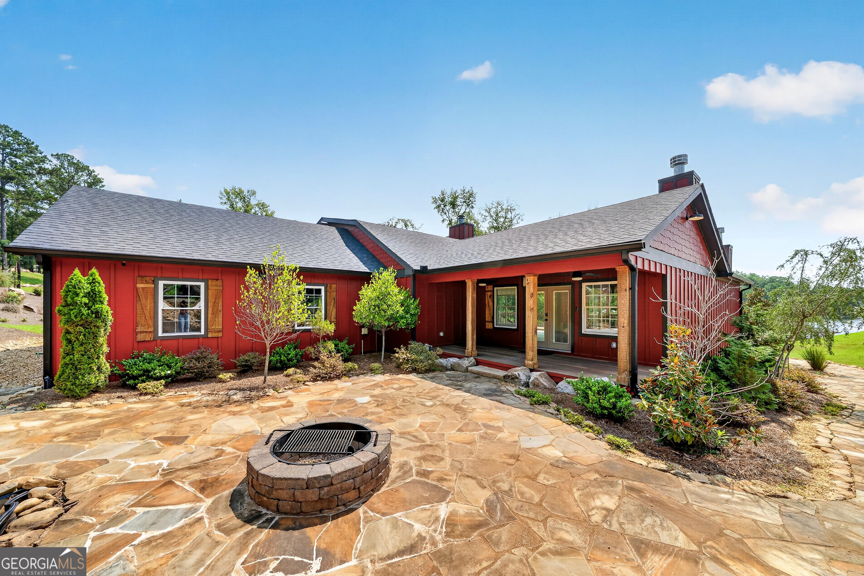 118 Mariners DR