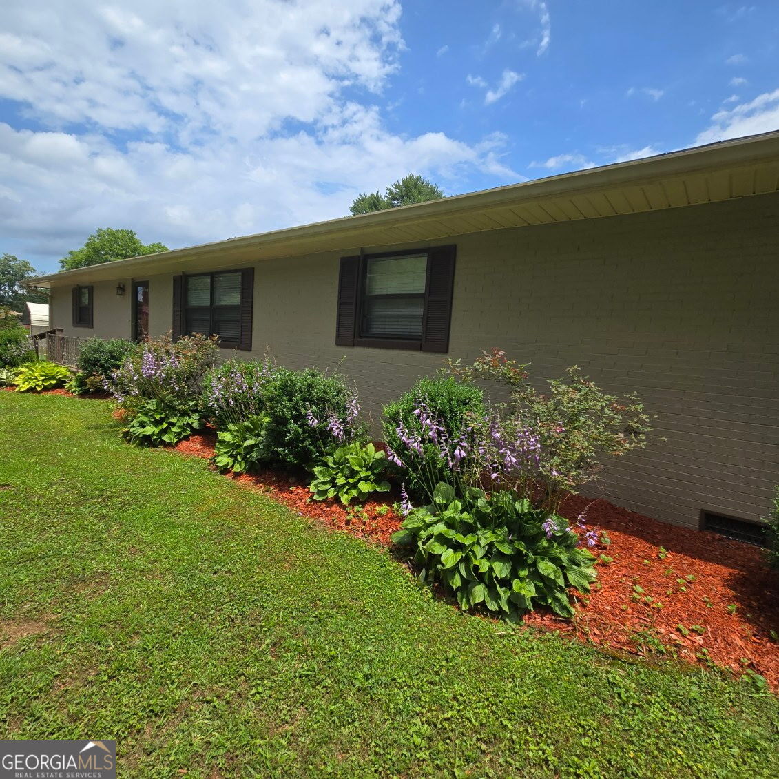105 Hamel DR