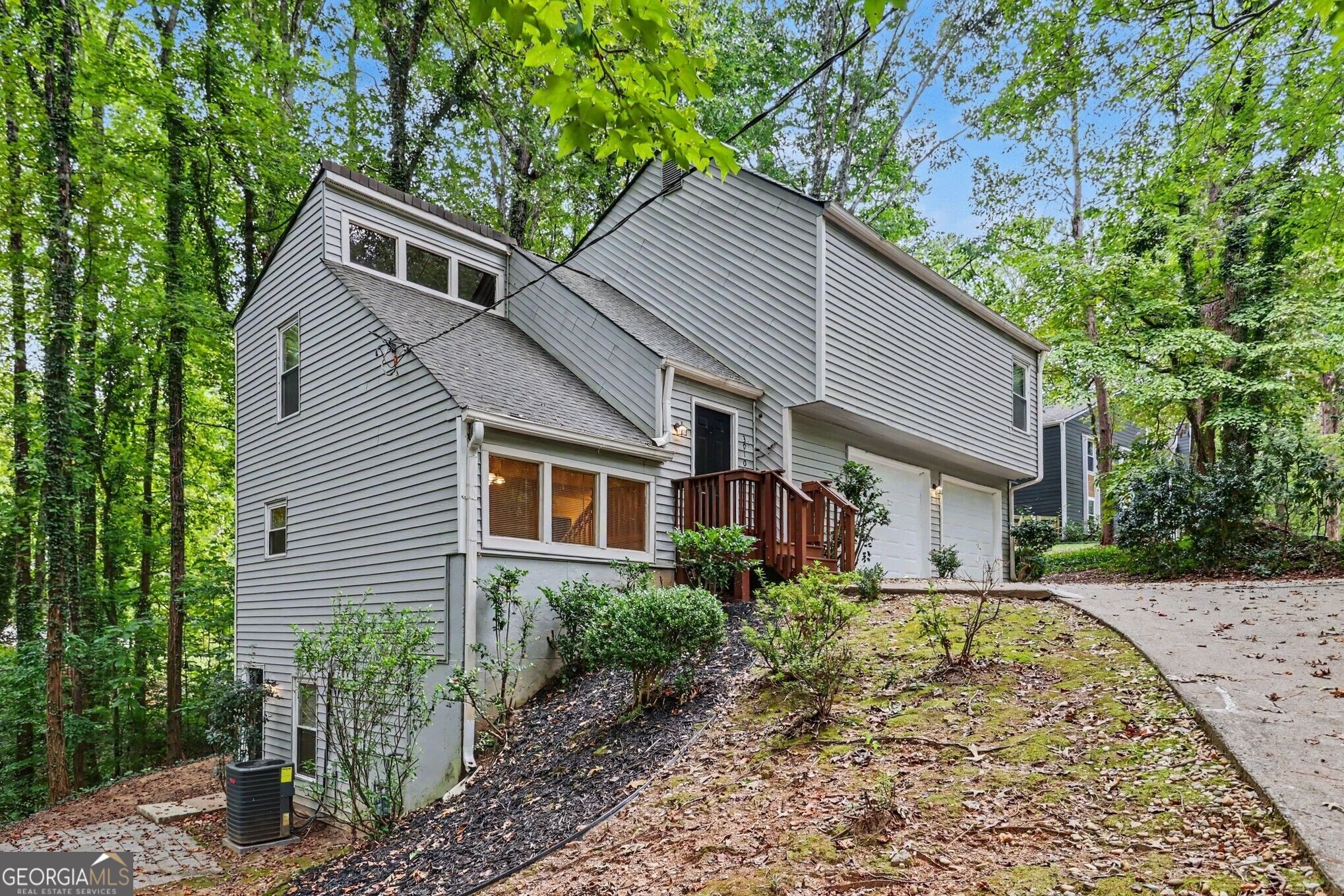 3910 Rock Mill PKWY