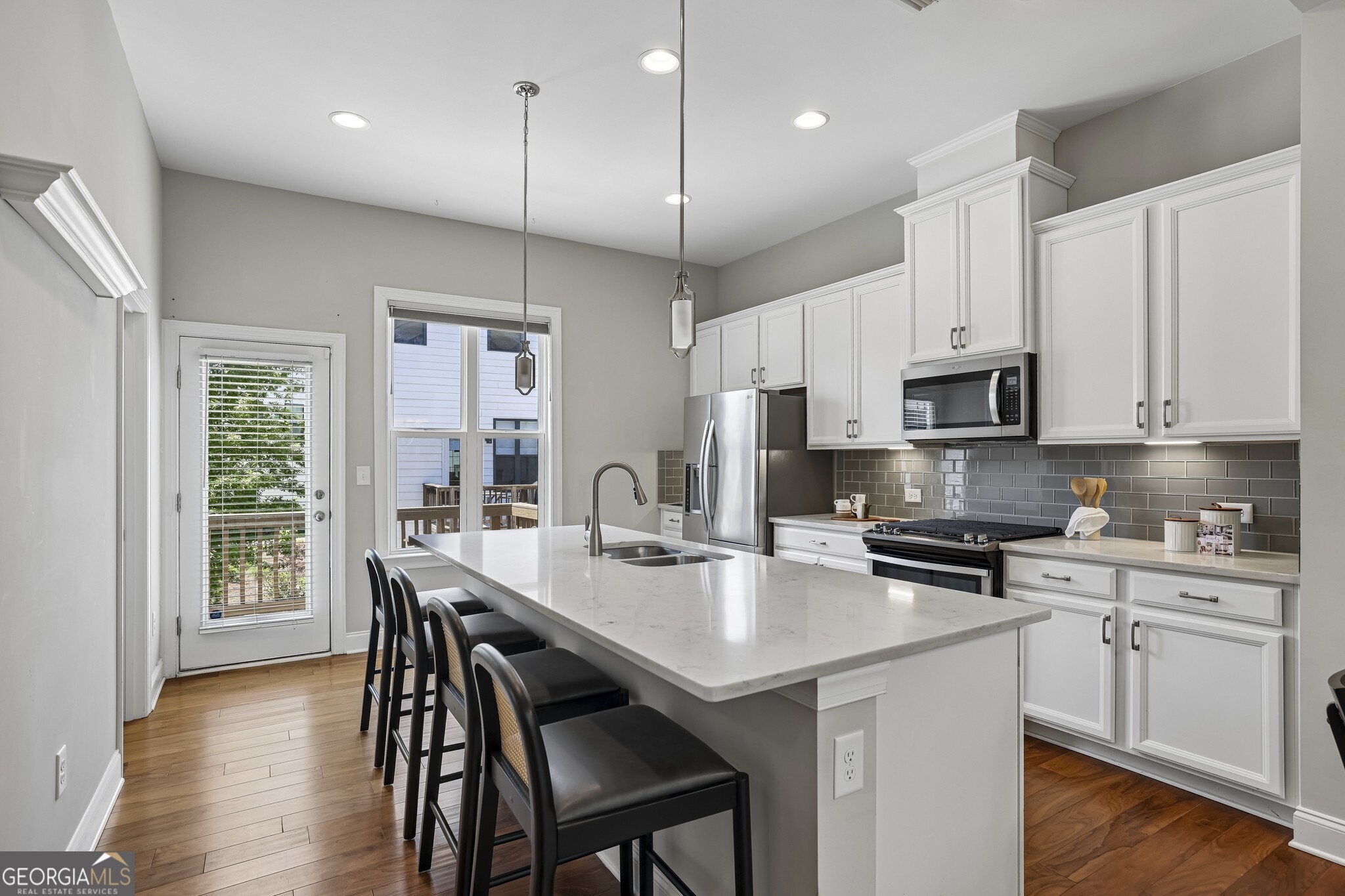 701 Bismark RD NE