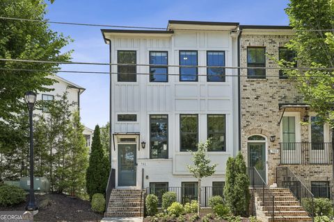 Photo of 701 Bismark Road NE, Atlanta, GA 30324 (MLS # 10769096)
