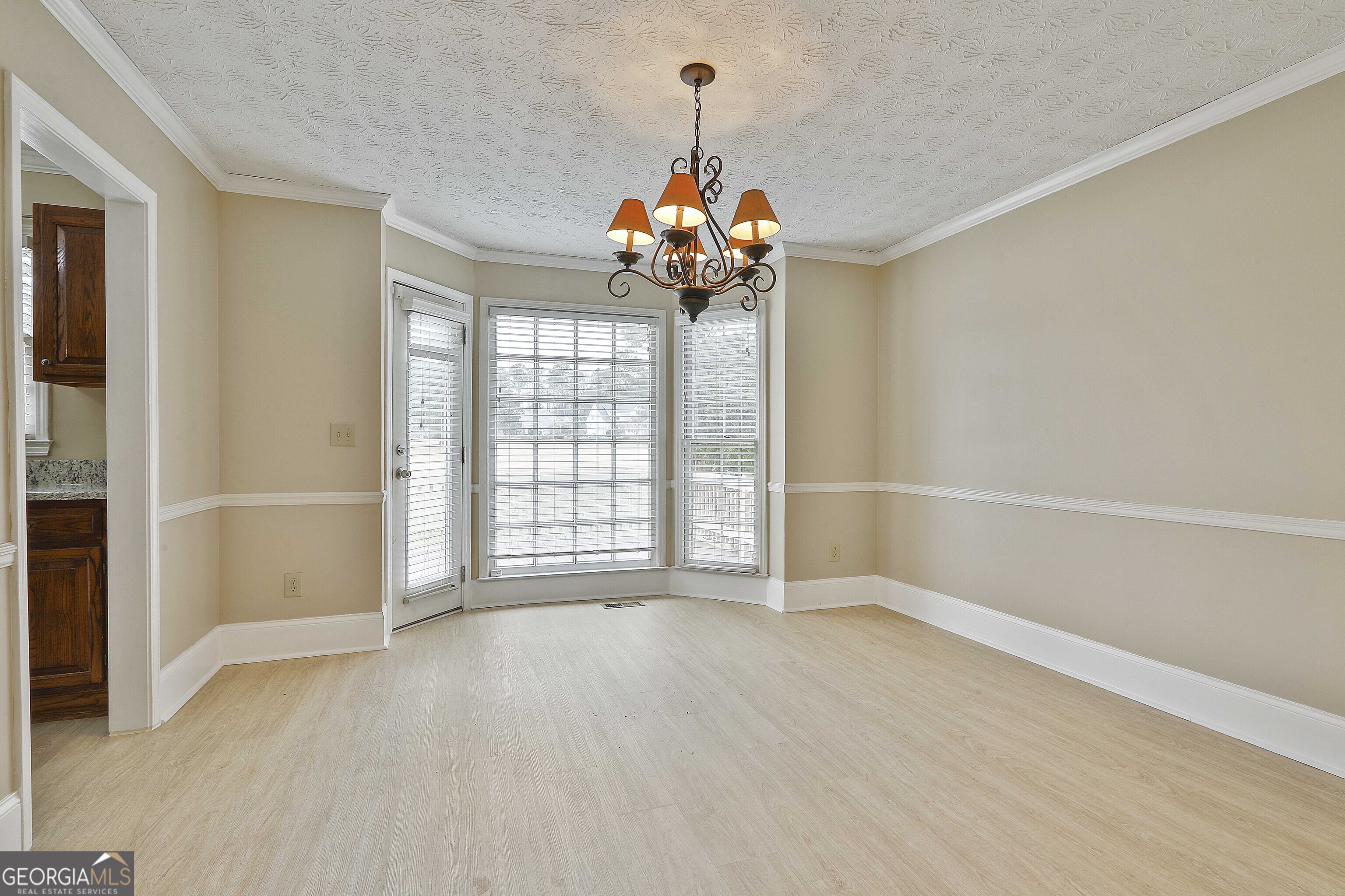 Newnan, Georgia 30265, United States, 4 Bedrooms Bedrooms, ,3 BathroomsBathrooms,Residential,Active,118257