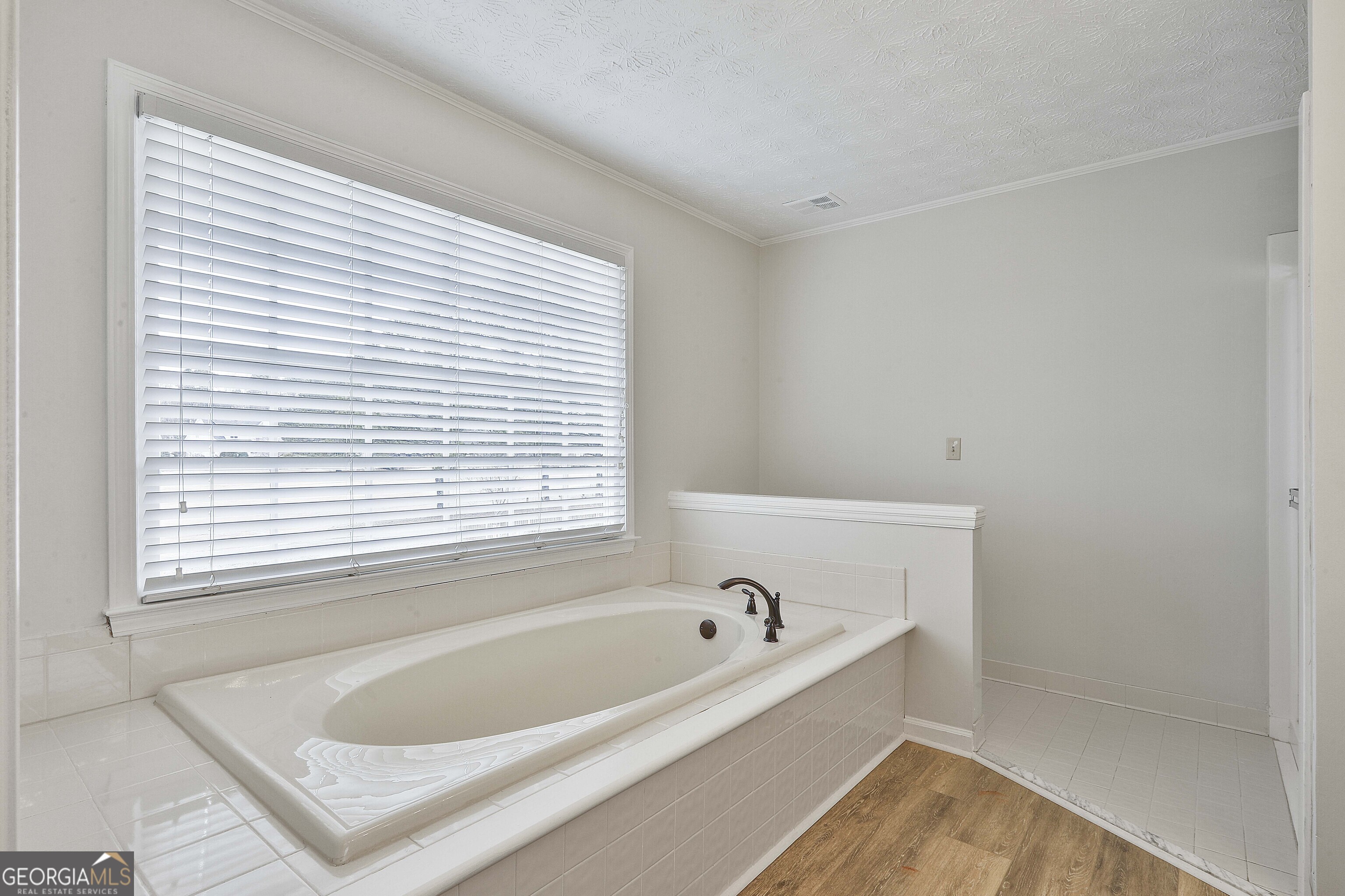 Newnan, Georgia 30265, United States, 4 Bedrooms Bedrooms, ,3 BathroomsBathrooms,Residential,Active,118257