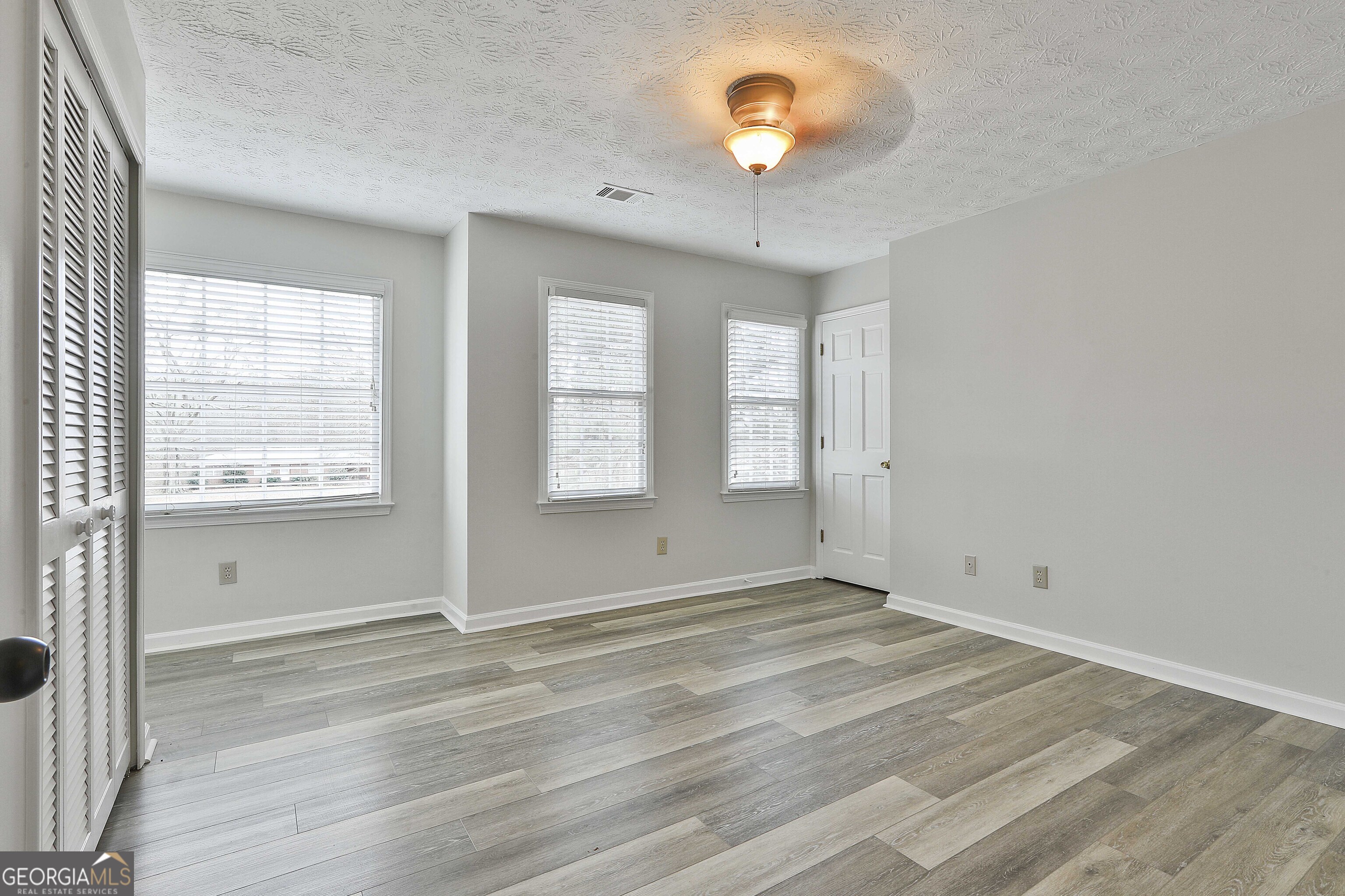 Newnan, Georgia 30265, United States, 4 Bedrooms Bedrooms, ,3 BathroomsBathrooms,Residential,Active,118257