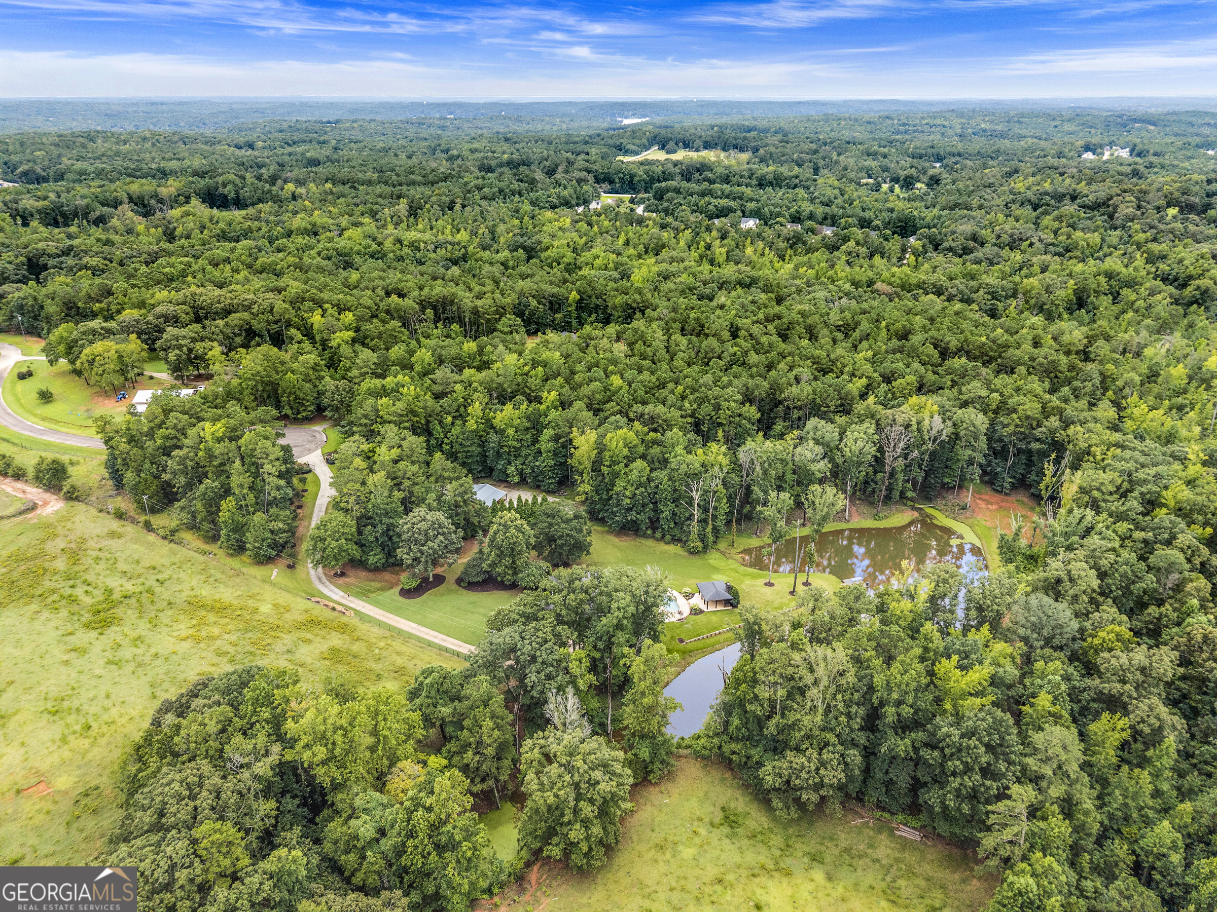 300 Potts LN