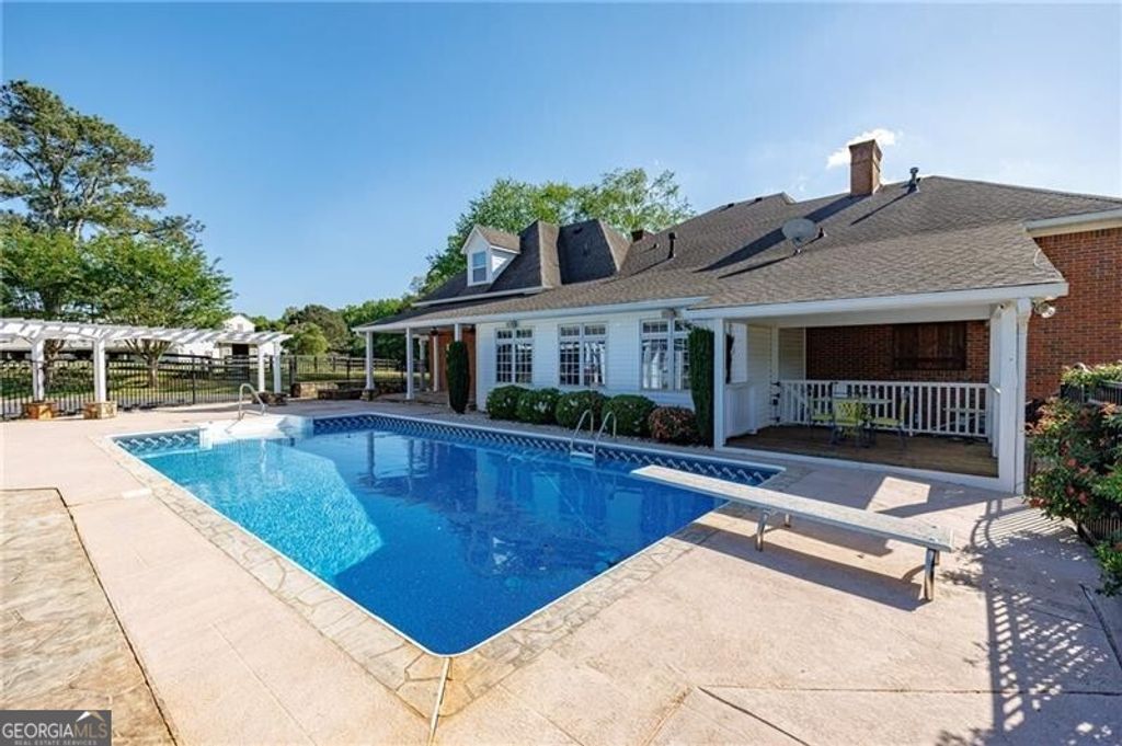 Photo of 5340 Drew Road, Alpharetta, GA 30004 (MLS # 10737255)