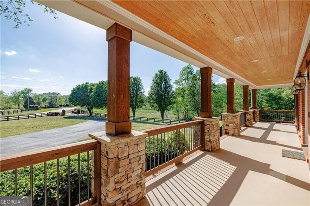 Photo of 5340 Drew Road, Alpharetta, GA 30004 (MLS # 10737255)