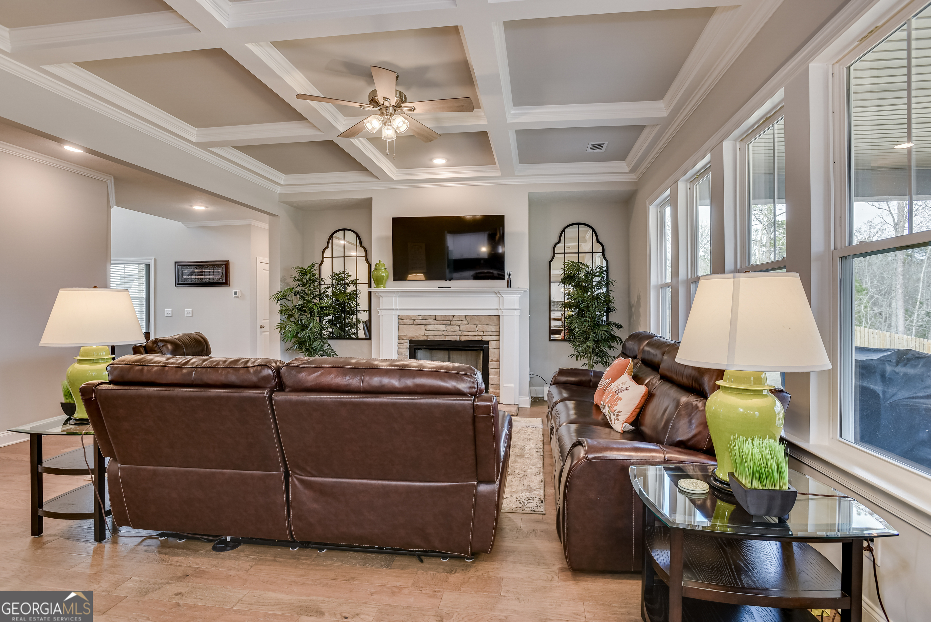 895 Lillian Park DR