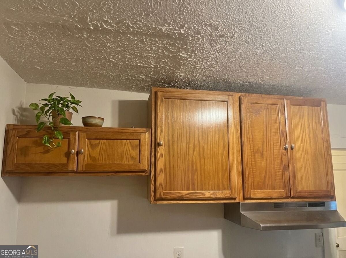 166 Sherwood CIR # 1