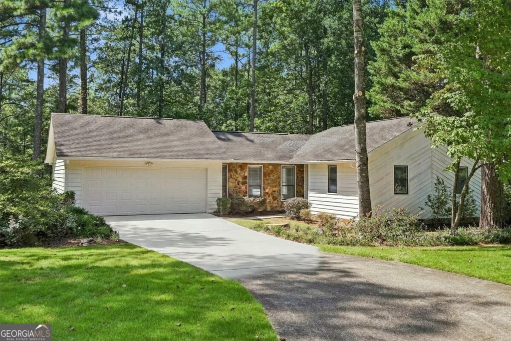 Photo of 4049 Tutwren Court NE, Marietta, GA 30066 (MLS # 10878653)