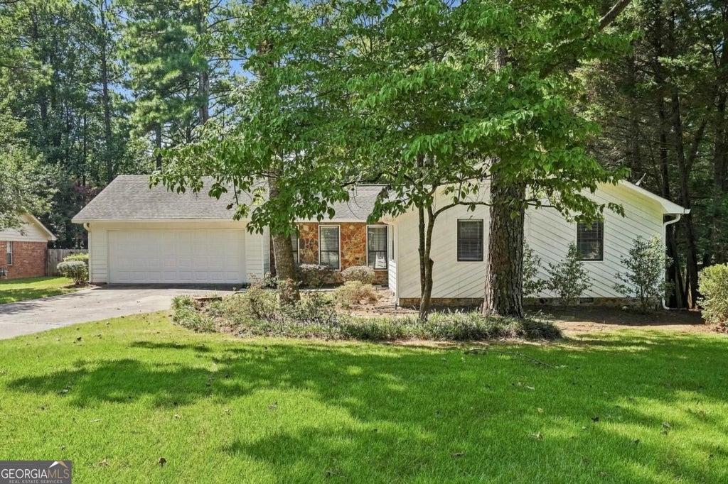 Photo of 4049 Tutwren Court NE, Marietta, GA 30066 (MLS # 10878653)