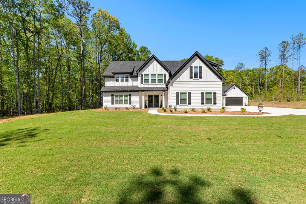 Photo of 275 Bishop Road, Meansville, GA 30256 (MLS # 10736421)