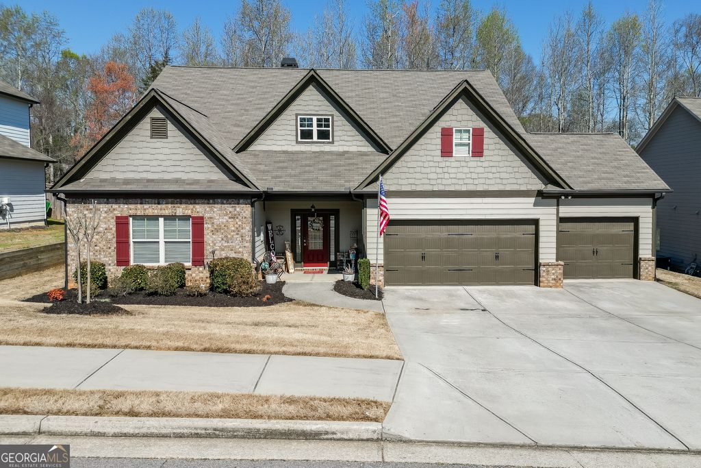 Photo of 331 Hemlock Court, Hoschton, GA 30548 (MLS # 10715210)