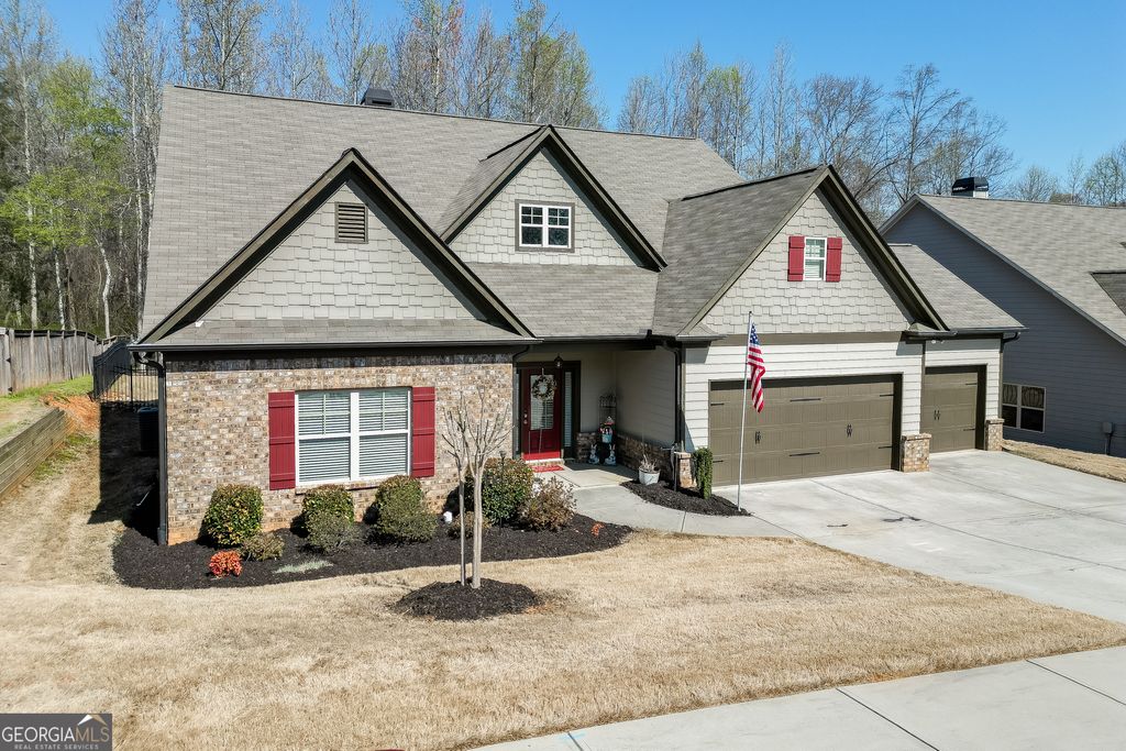Photo of 331 Hemlock Court, Hoschton, GA 30548 (MLS # 10715210)