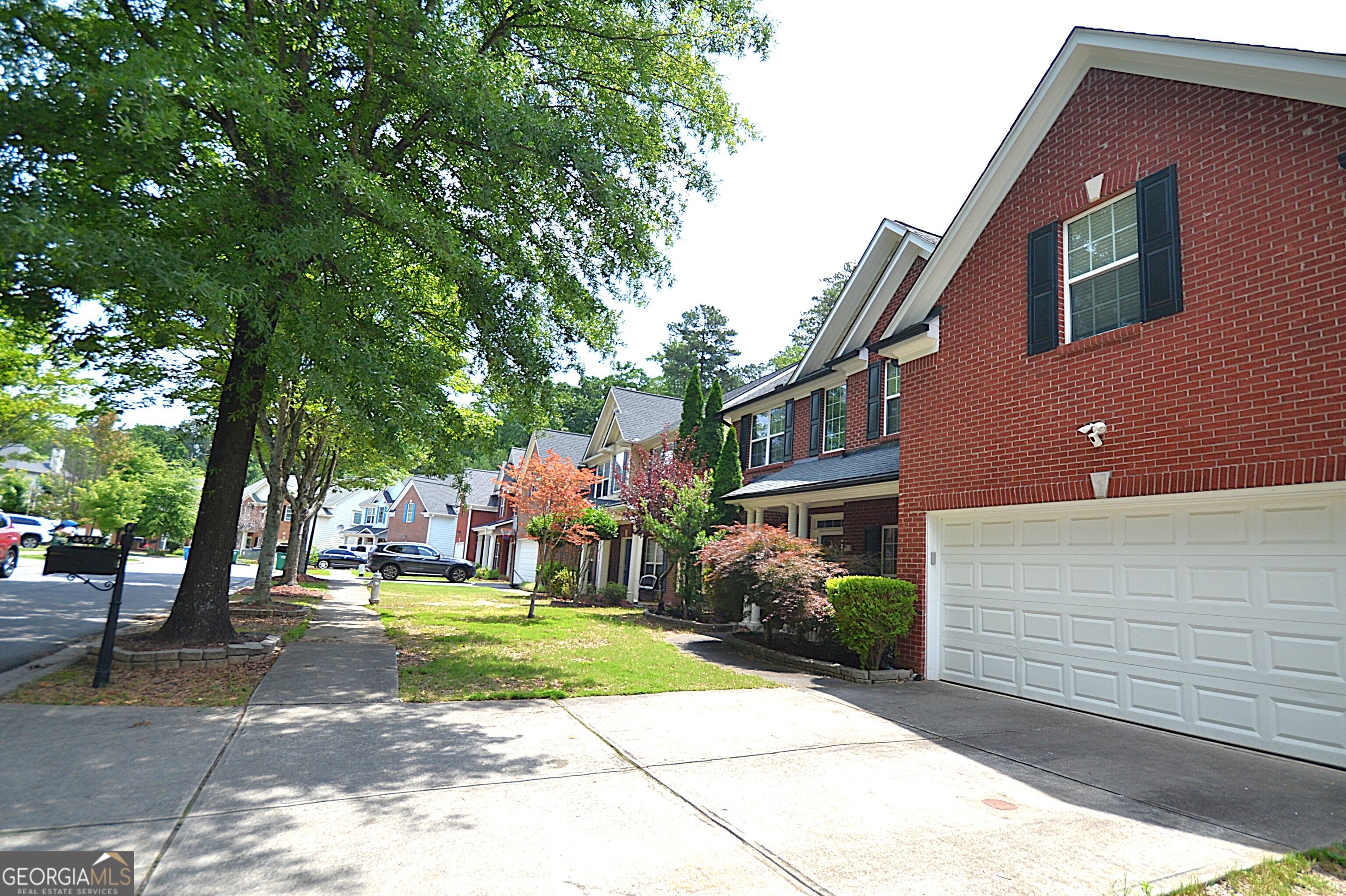 4593 Elsinore CIR