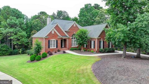 Single Family Residence in Cumming GA 4015 Hedgemoore Court.jpg