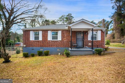 Photo of 142 NW Hutton Place NW, Atlanta, GA 30318 (MLS # 10661558)