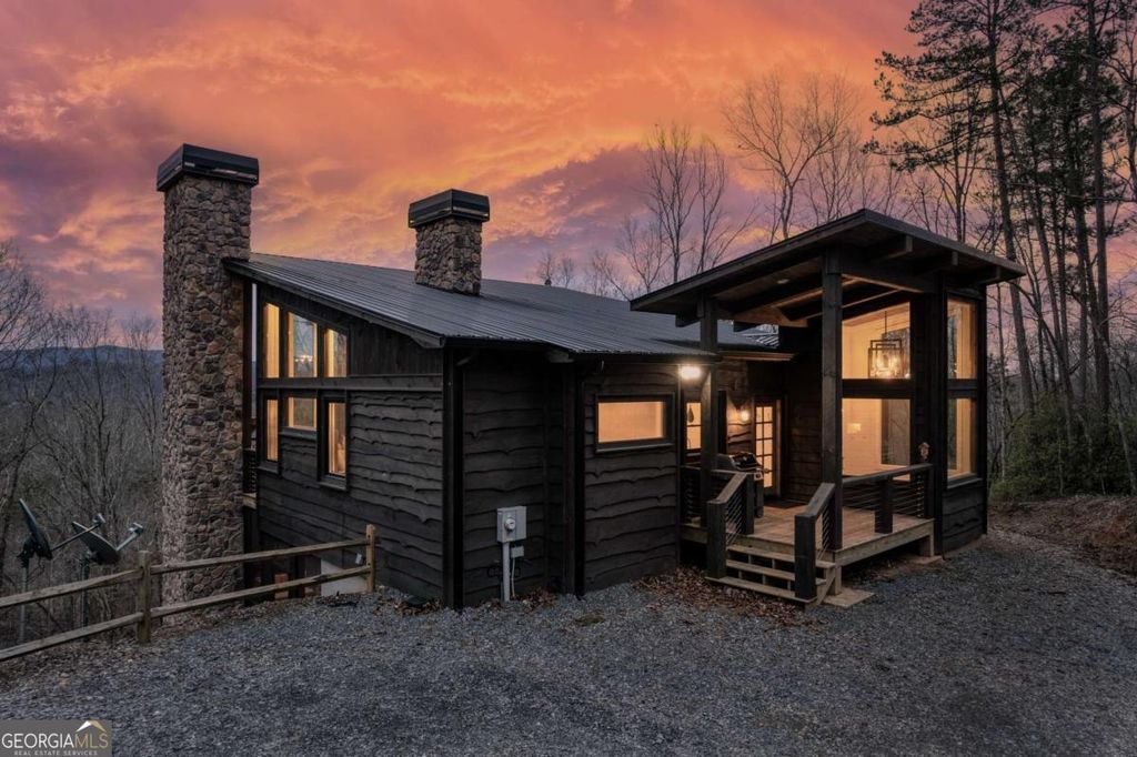 Photo of 49 Chestnut Overlook #11, Blue Ridge, GA 30513 (MLS # 10739180)