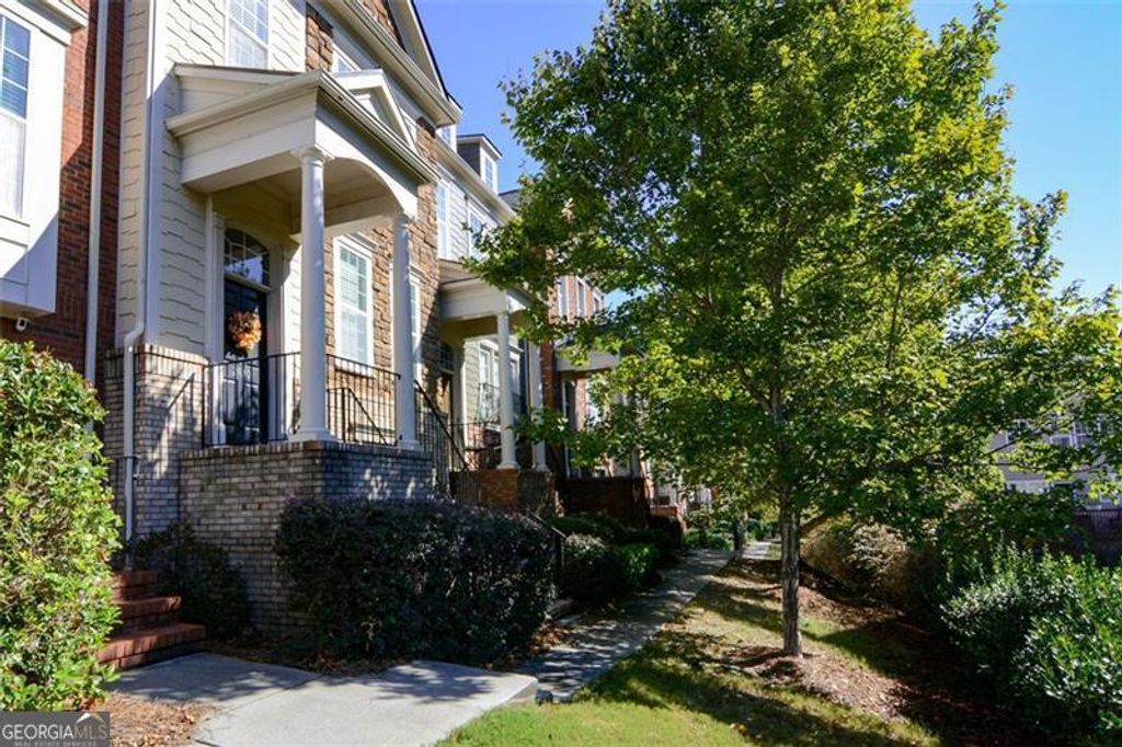 Photo of 2430 Natoma Court SE #10, Smyrna, GA 30080 (MLS # 10624705)
