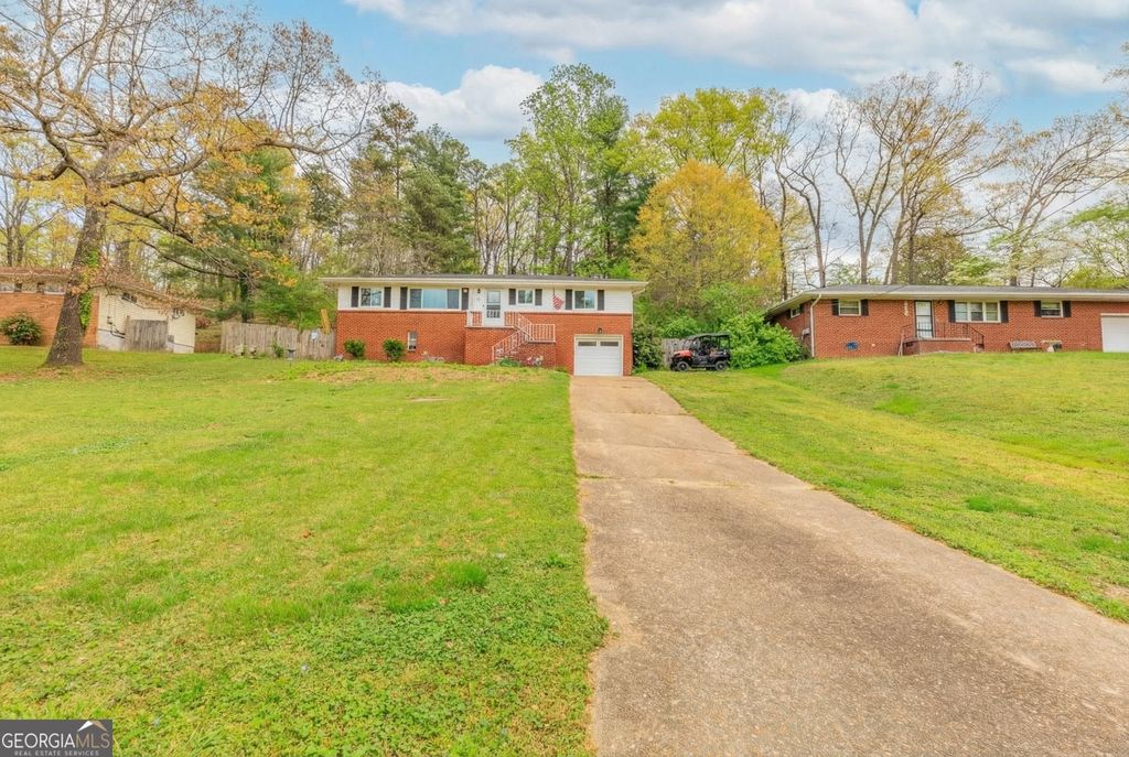 Photo of 932 Marion Street, Rossville, GA 30741 (MLS # 10725489)