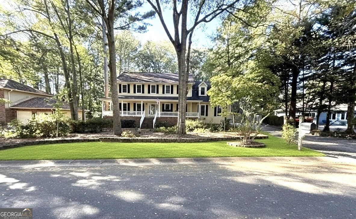 153 Lakeside Drive