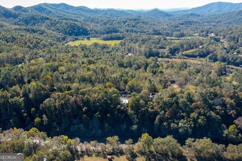 A home in Hayesville