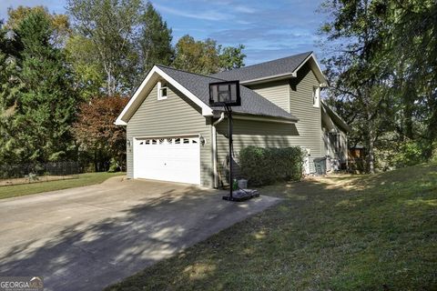 A home in Hayesville