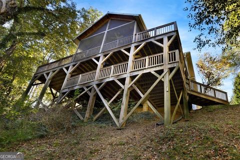 A home in Hayesville