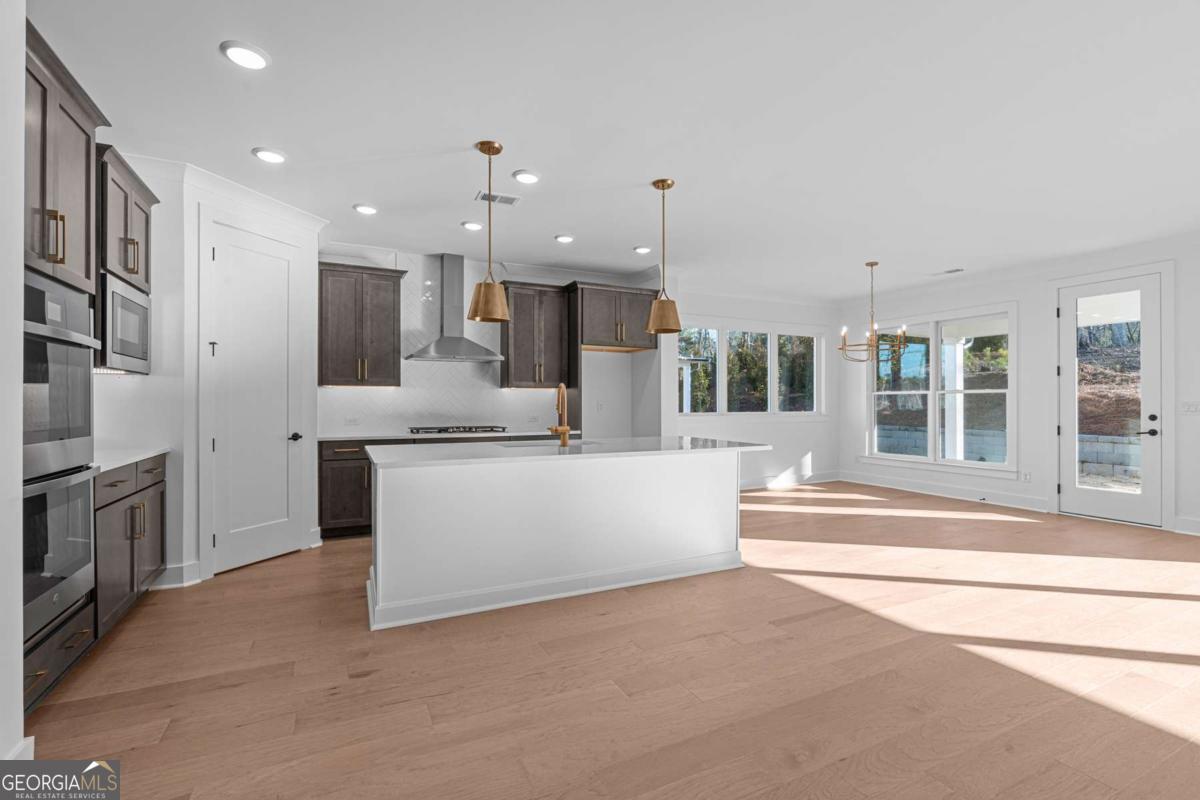 Ellis - Residential