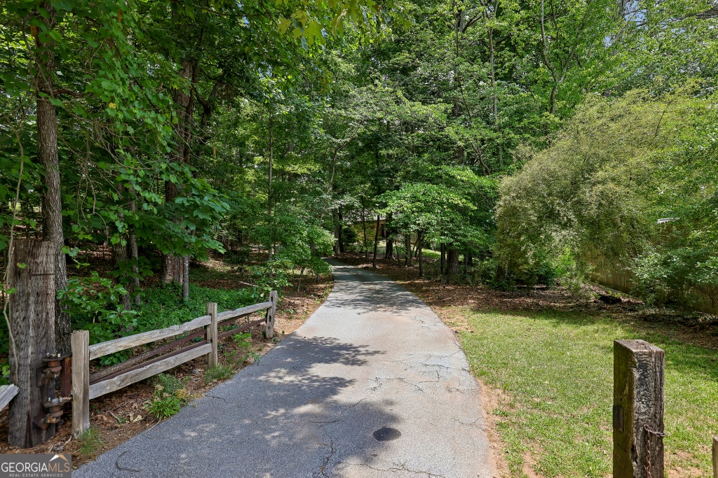 Photo of 5501 Tilly Mill Road, Atlanta, GA 30338 (MLS # 10778783)