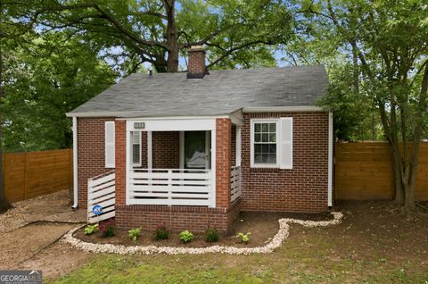 Photo of 1475 Elizabeth Lane, Atlanta, GA 30344 (MLS # 10796101)