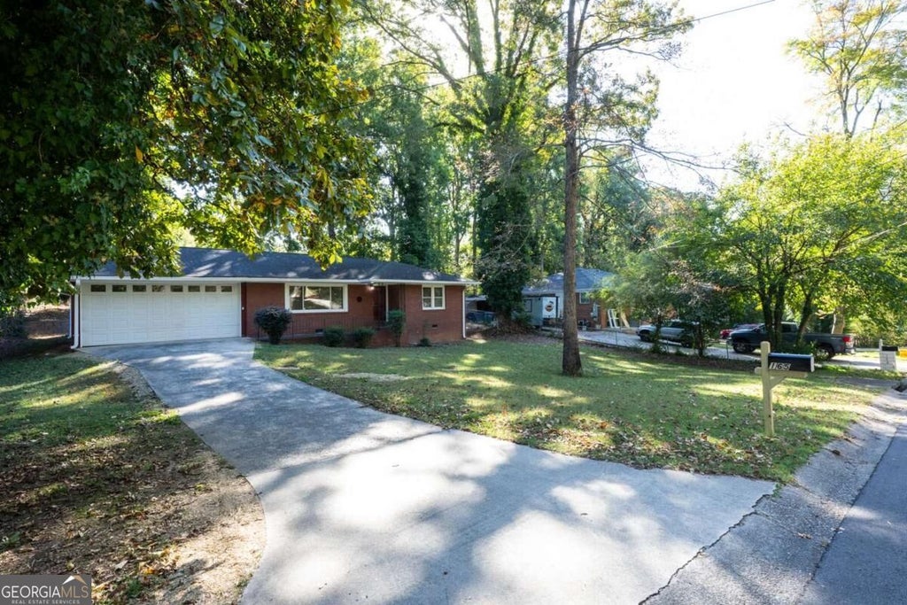 Photo of 165 Charles Avenue SE, Marietta, GA 30067 (MLS # 10879254)