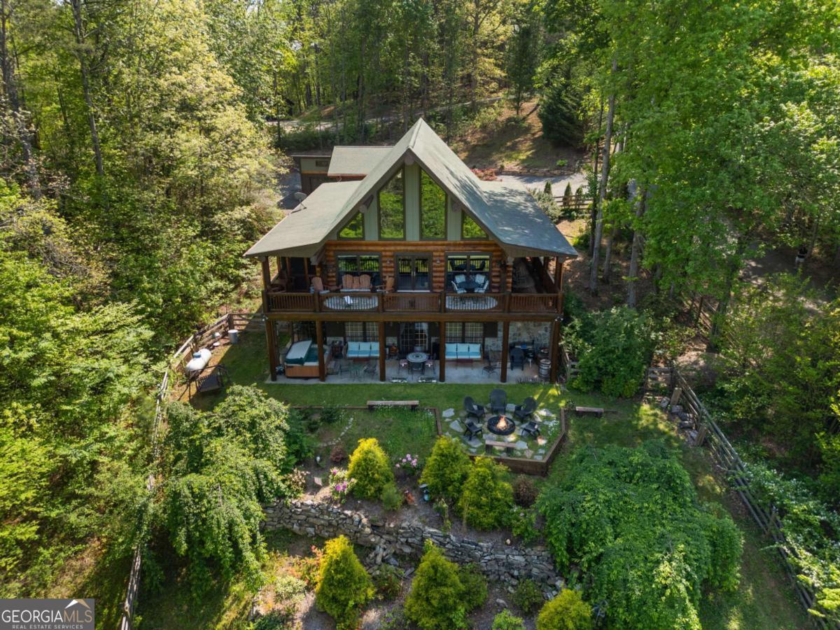 103 Twin Lakes RD