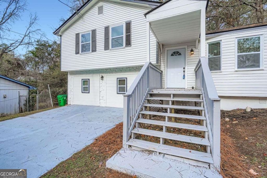 Photo of 862 Sheppard Way, Stone Mountain, GA 30083 (MLS # 10652705)