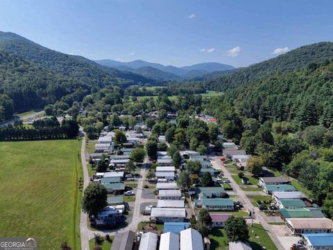 A home in Hiawassee