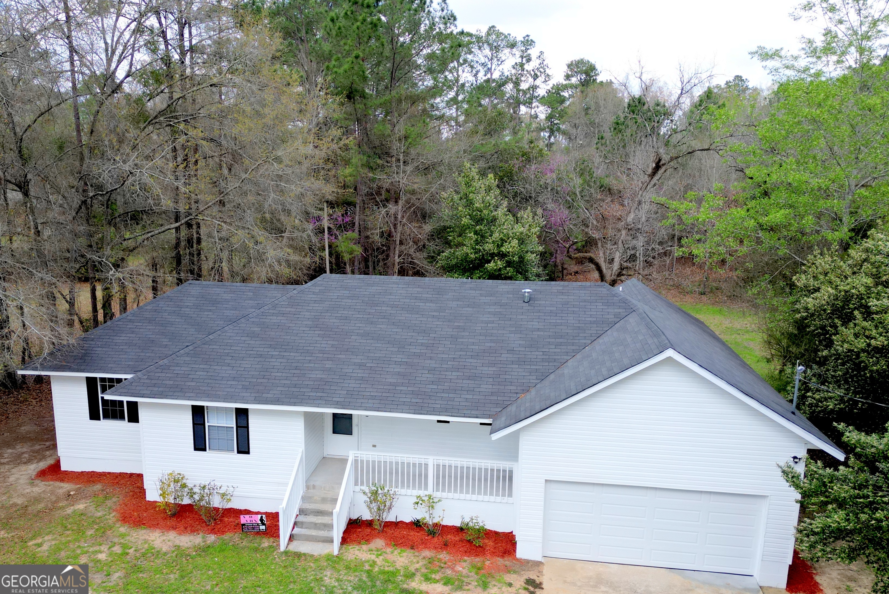 1023 James Cross AVE