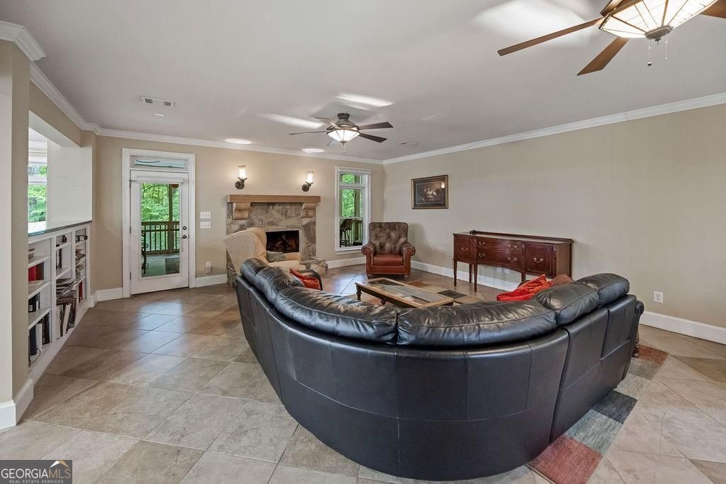 Canton, Georgia 30115, United States, 5 Bedrooms Bedrooms, ,6 BathroomsBathrooms,Residential,Active,214964