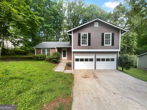 Photo of 4504 Cedar Ridge Trail, Stone Mountain, GA 30083 (MLS # 10516838)