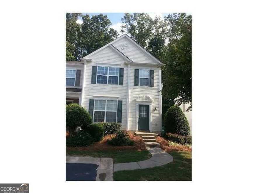 Unbeatable Location! Nestled in a vibrant, sought-after community with easy access to GA 400, downtown Alpharetta, Avalon, and Halcyon-enjoy endless dining, shopping, and entertainment options! Located in a top-rated school district, this well-kept end-unit townhome features 3 bedrooms and 2.5 baths. The main level offers an open layout with a convenient half bath. The kitchen boasts ample cabinetry and counter space, plus a pass-through to the spacious great room, complete with a cozy fireplace. Upstairs, you'll find a generous primary suite and two additional bedrooms.