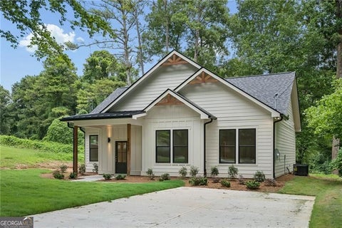Photo of 2593 Abner Place NW, Atlanta, GA 30318 (MLS # 10835097)