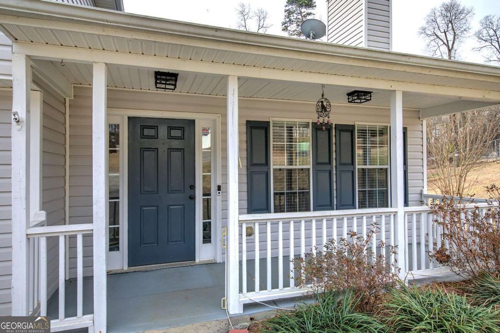 Photo of 21 Oak Grove Ln NW, Adairsville, GA 30103 (MLS # 10682893)