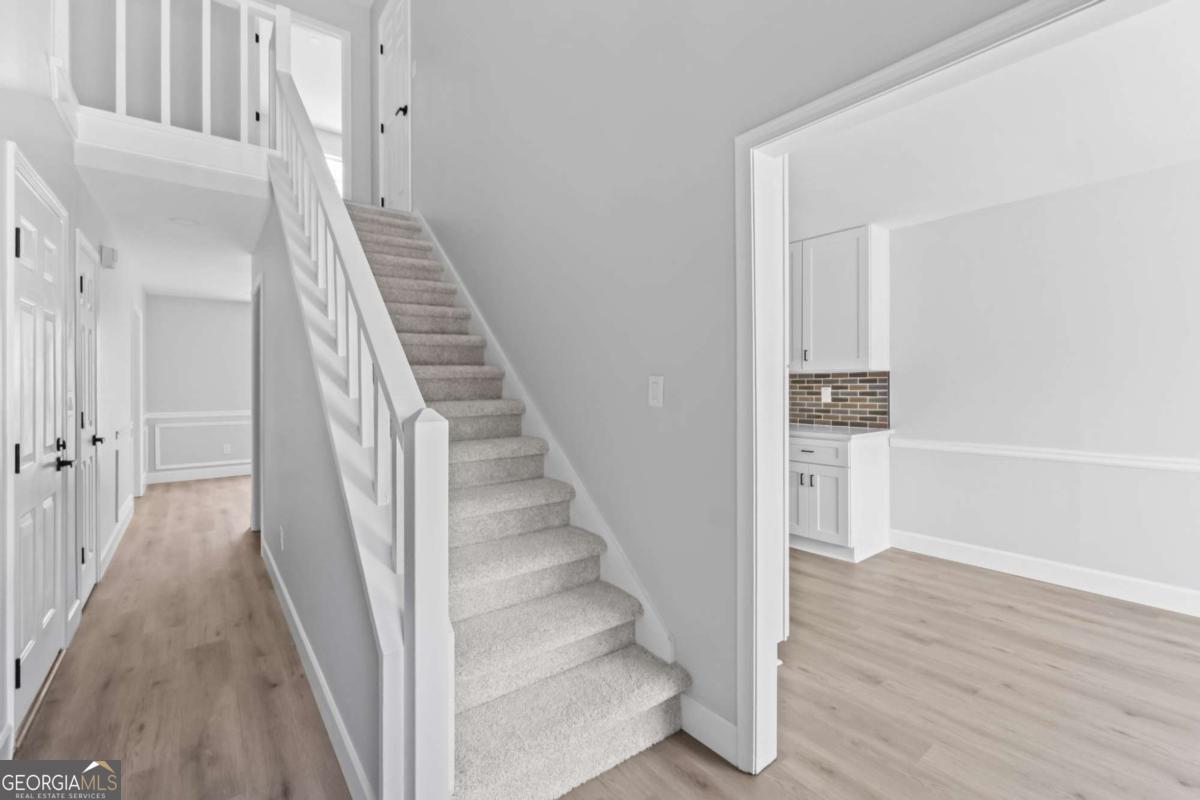 1150 River Overlook CT