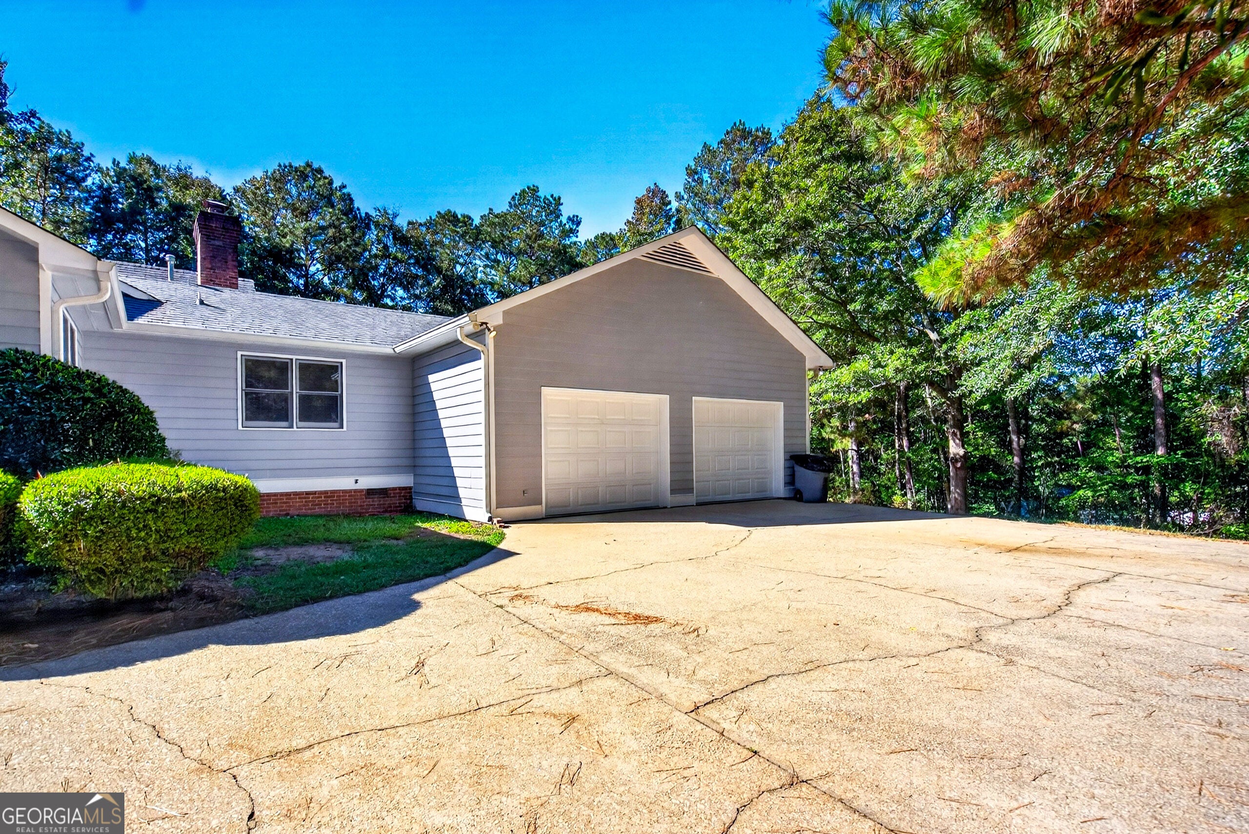 115 Sunny Point CIR