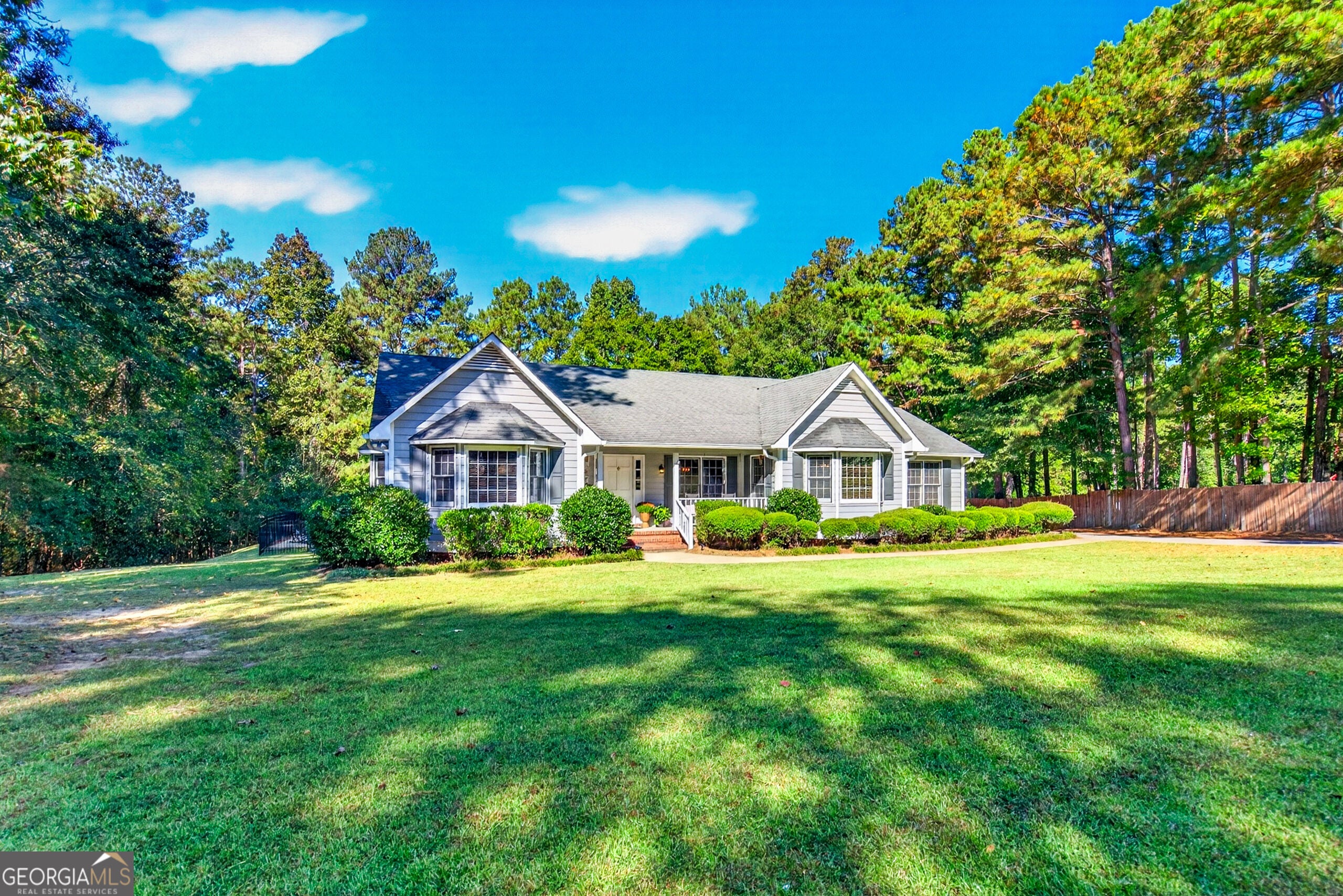 115 Sunny Point CIR